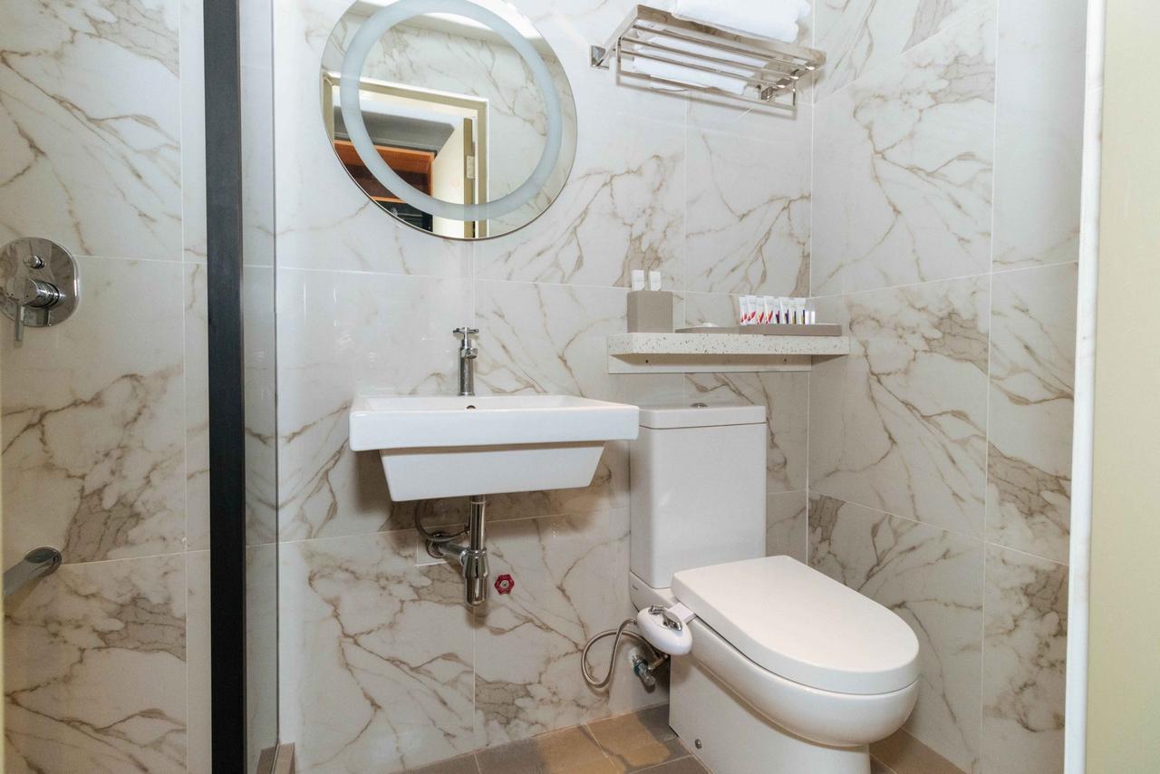 Hotel Reddoorz Premium Near Ust Hospital Manila Esterno foto
