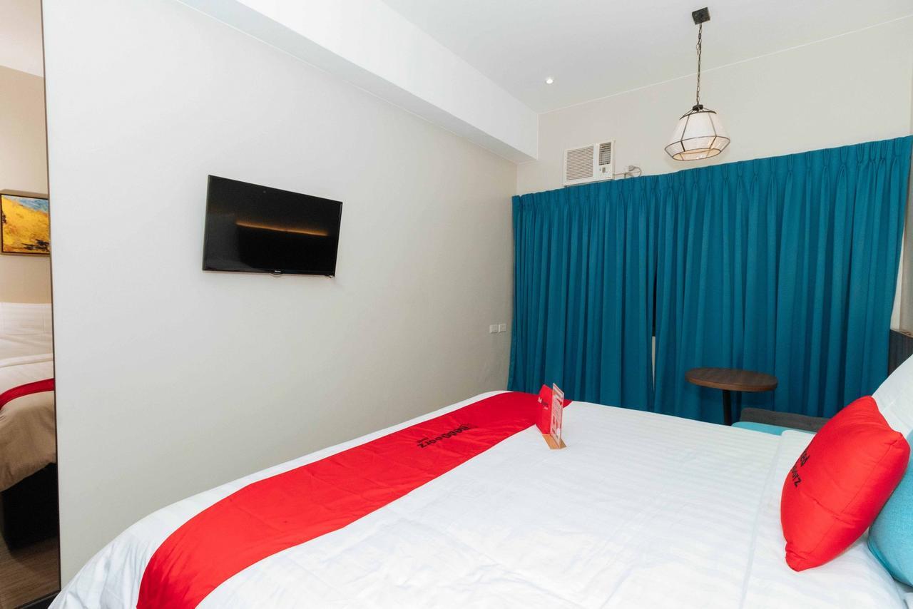 Hotel Reddoorz Premium Near Ust Hospital Manila Esterno foto