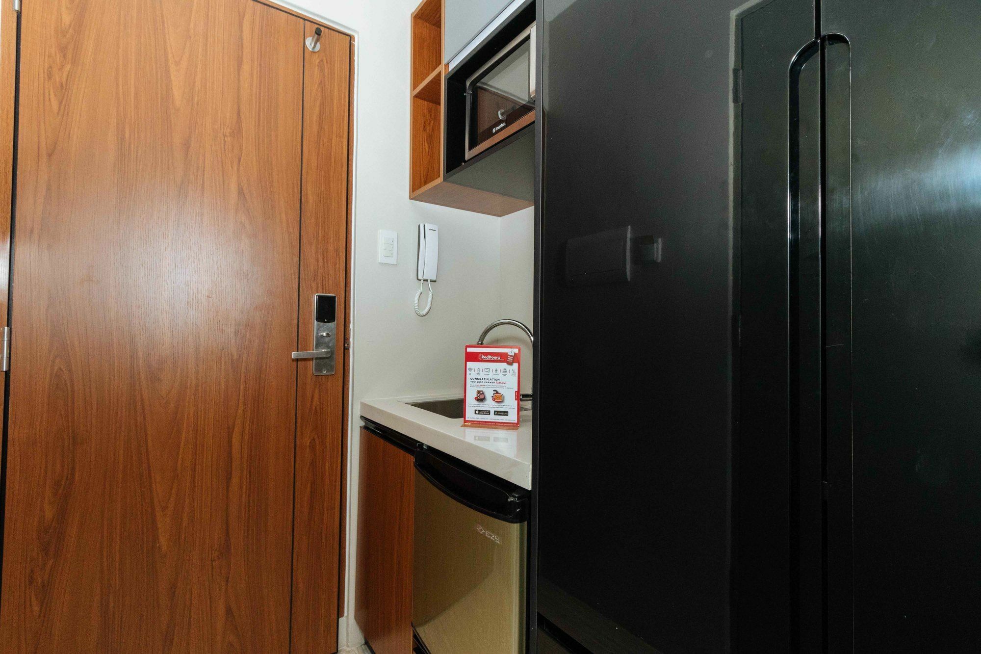 Hotel Reddoorz Premium Near Ust Hospital Manila Esterno foto